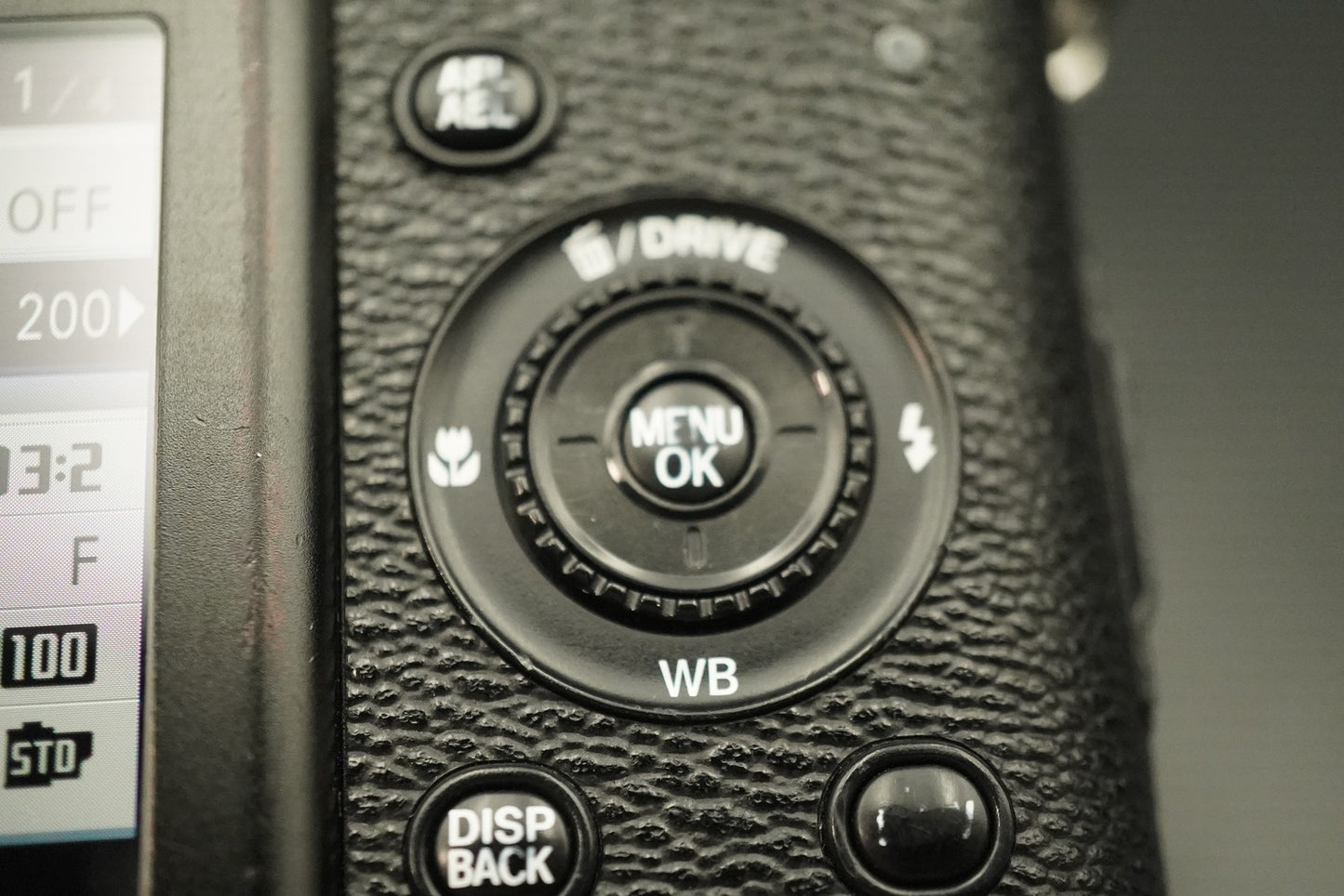 Fujifilm X100 FinePix X Series 12.3MP Silver Digital Camera US Duty Paid 11656