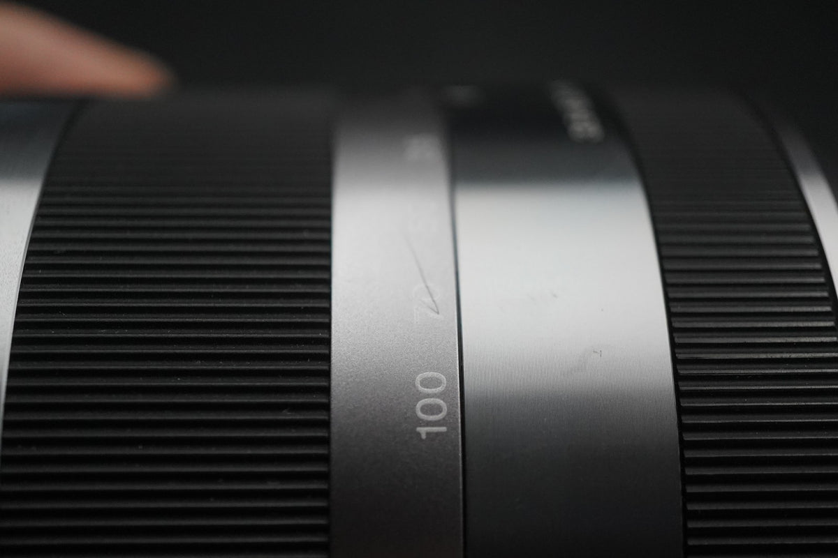 Sony E 18-200mm f/3.5-6.3 OSS Lens Silver SEL18200 #11759