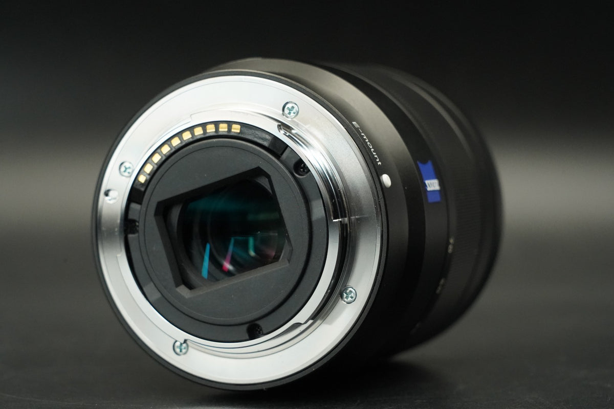 Sony Vario-Tessar T* E 16-70mm F/4 ZA OSS SEL1670Z (APS-C / Sony E) #12130