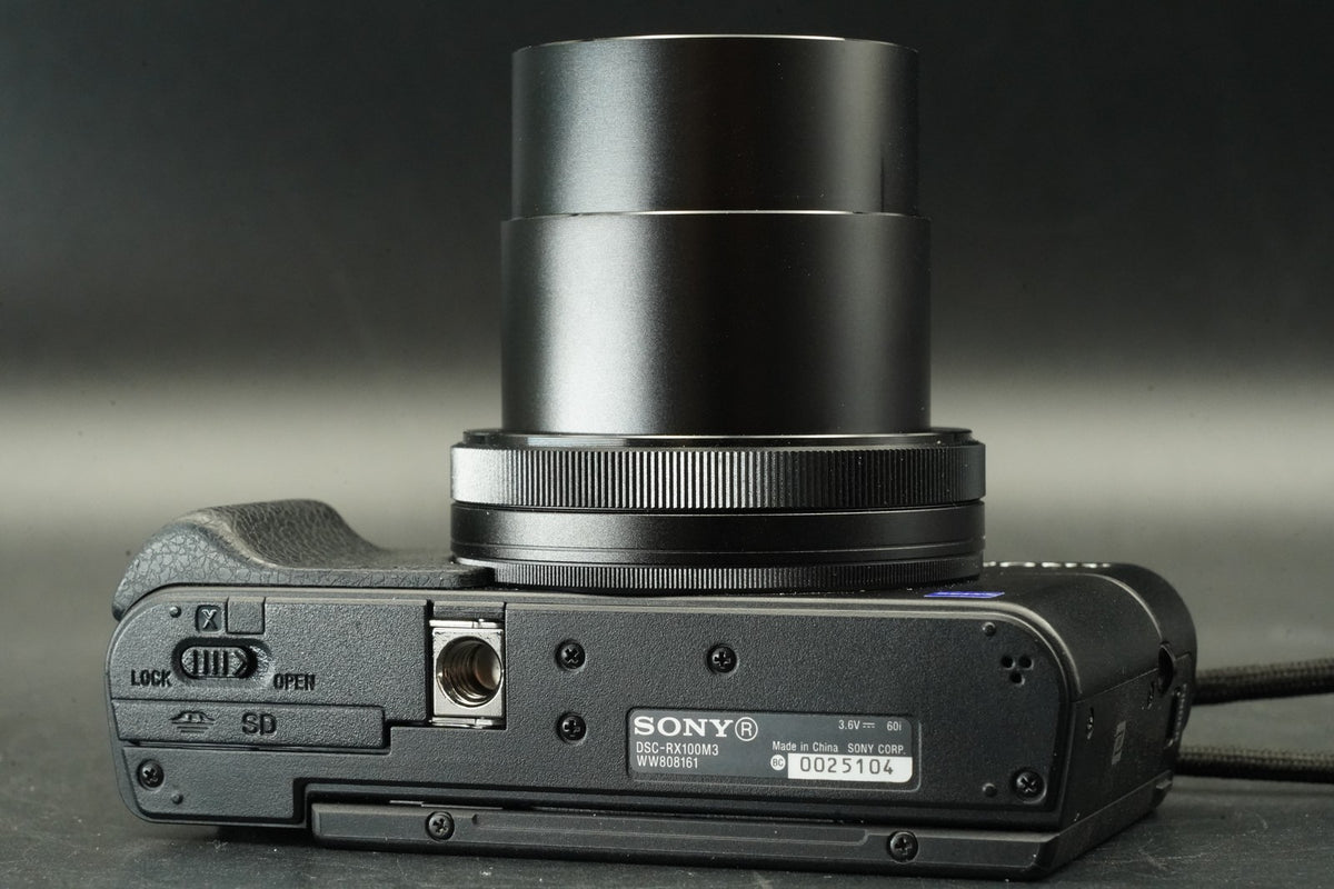Sony Cyber-shot DSC-RX100M3 III Point Shoot Digital Camera #11213