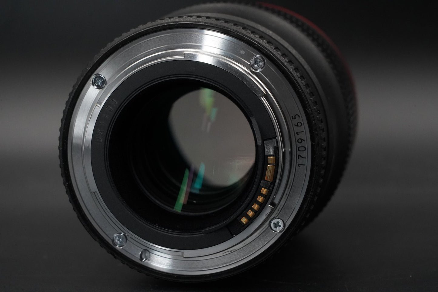 Canon EF 100mm F/2.8 L IS USM Macro Lens ALMOST UNUSED 11430 11431