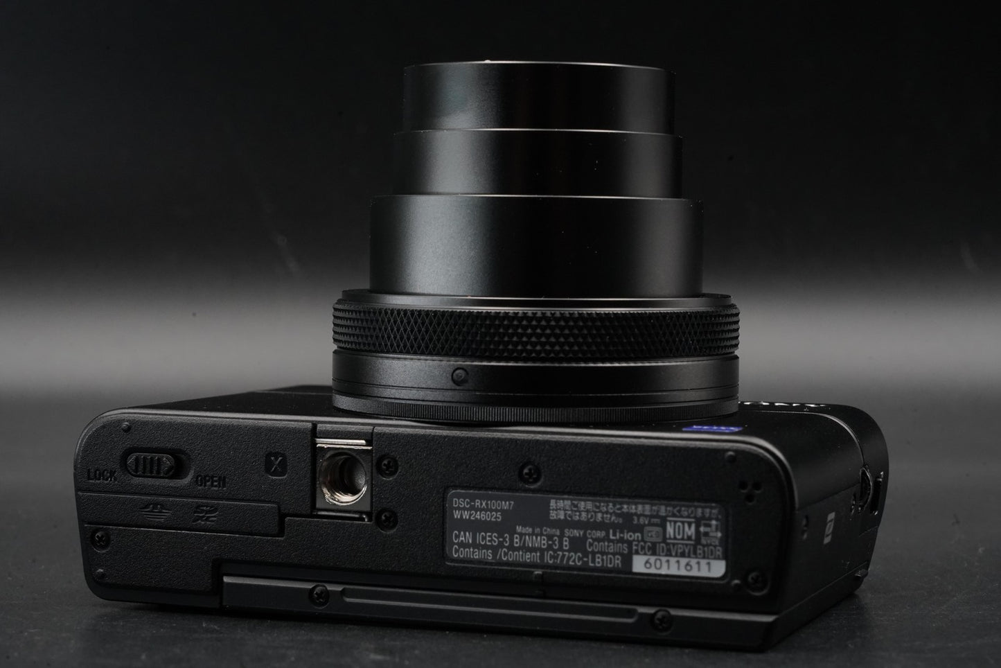 Sony Cyber-Shot DSC-RX100M7G VII Mark 7 Digital Camera ALMOST UNUSED 11369