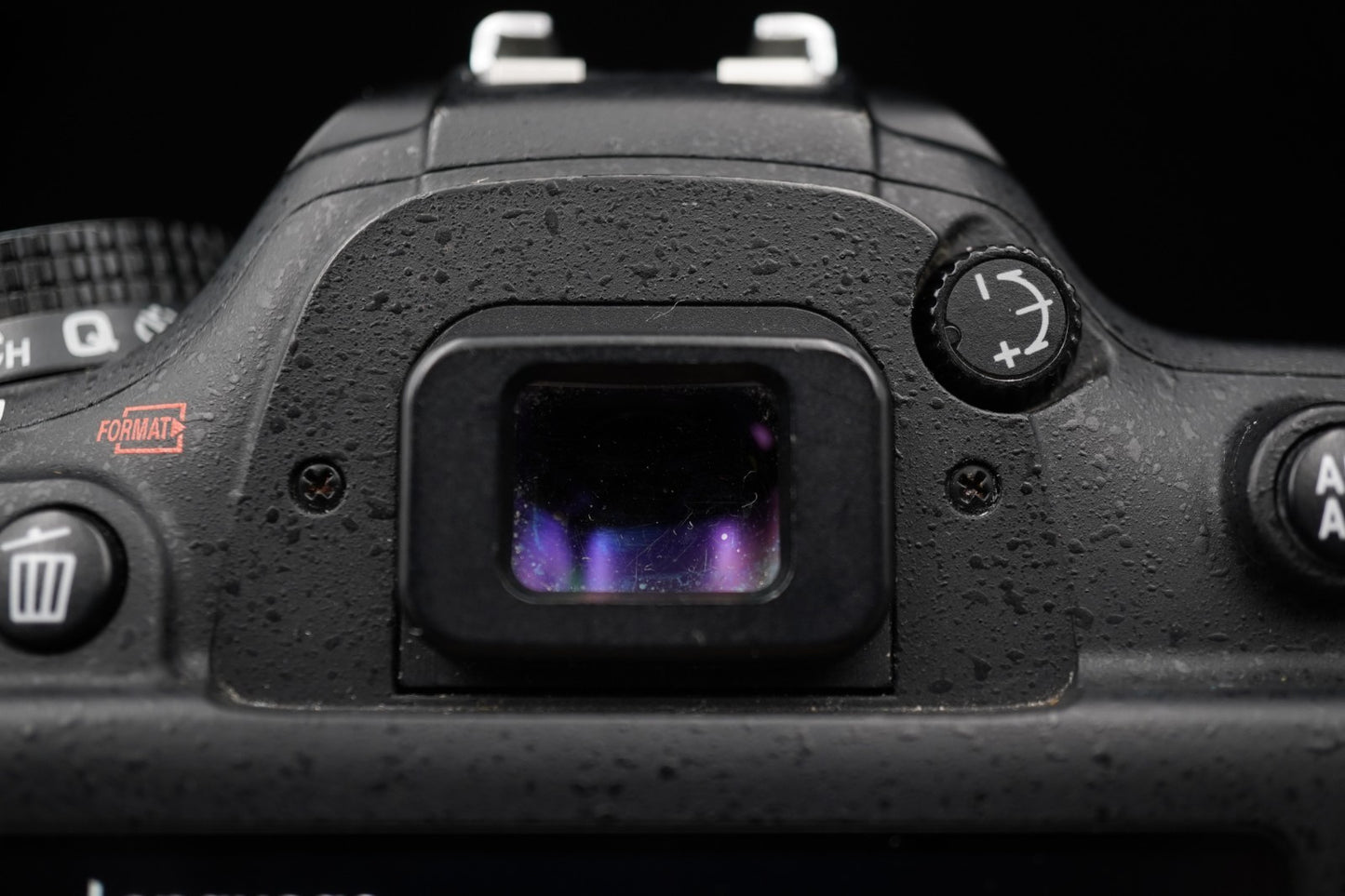 Nikon D7200 24.2 MP Digital SLR Camera w/ Lens US DUTY PAID 9798