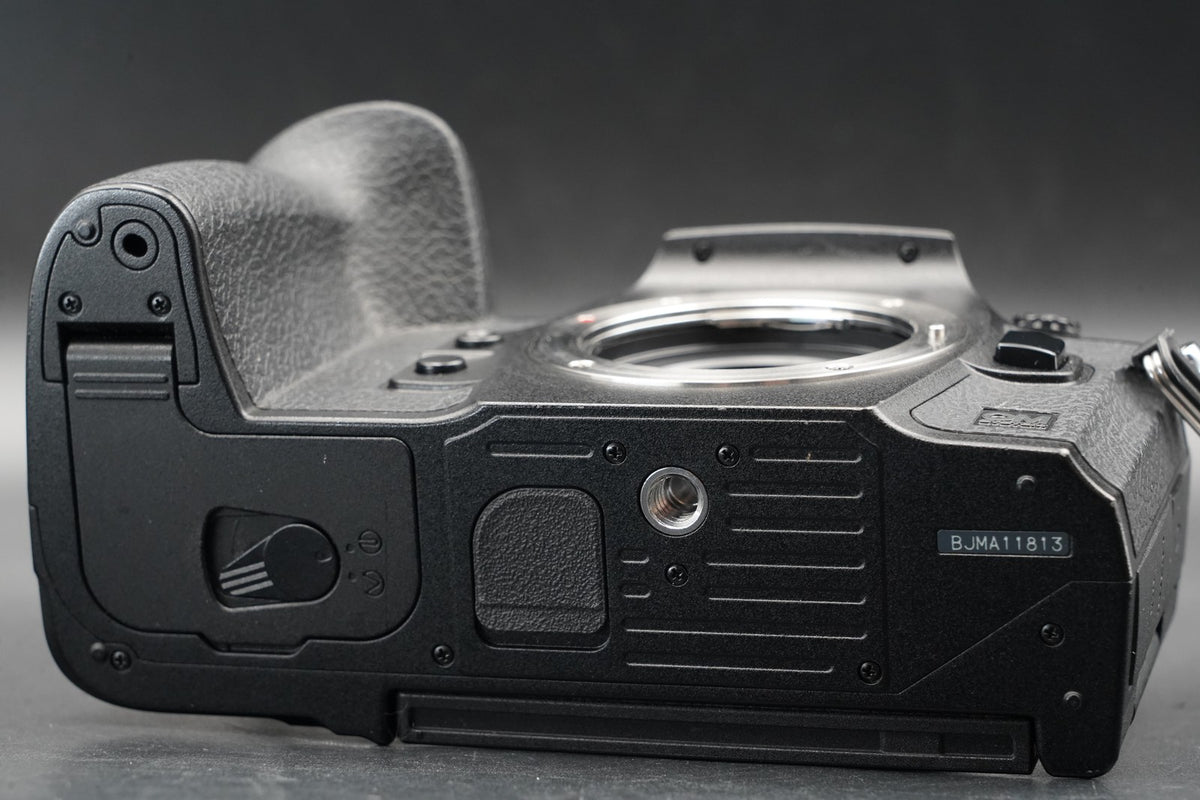 OLYMPUS OM System OM-1 Mirrorless Camera -574 cuts- US STOCK #11457