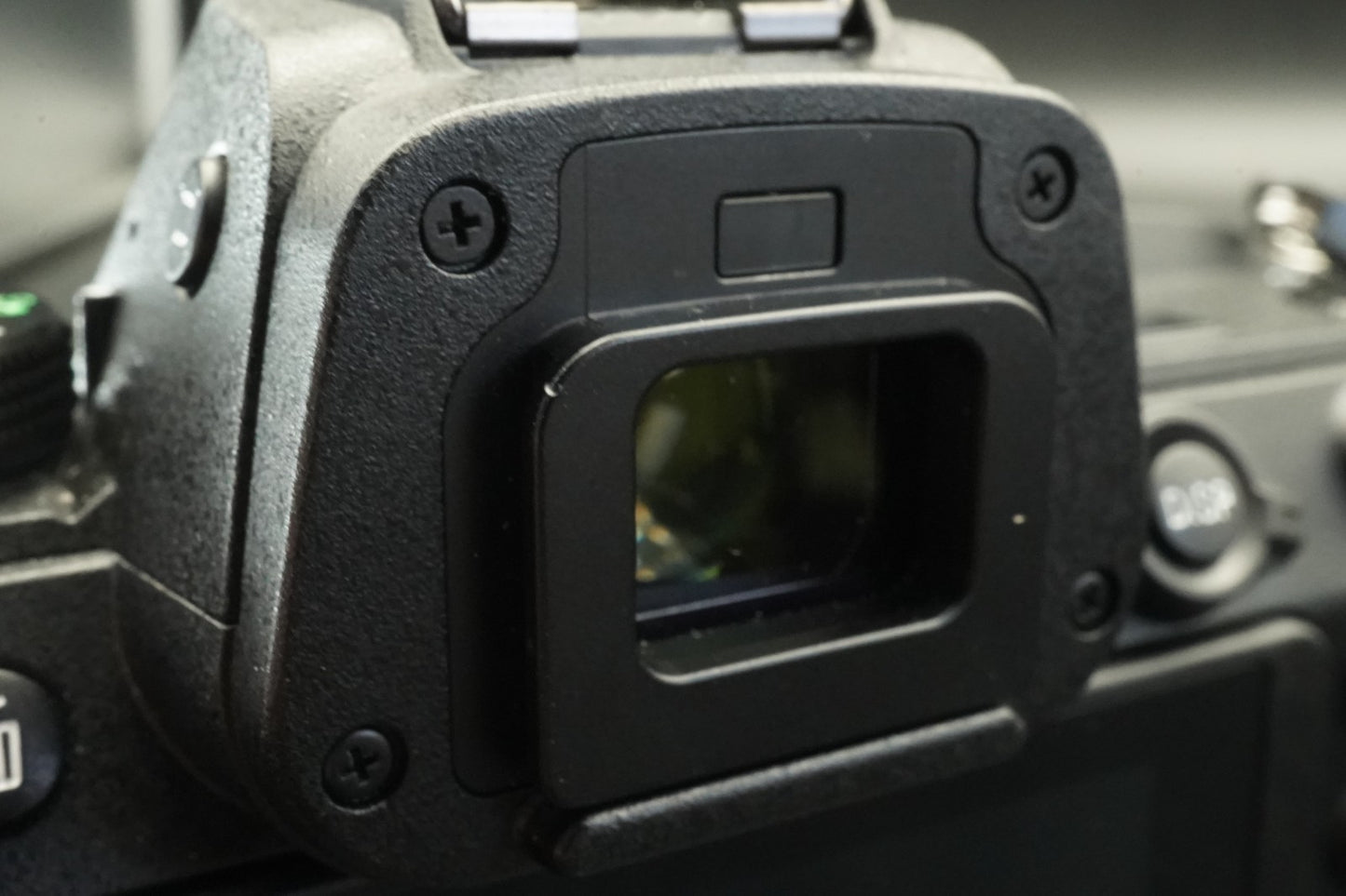 11983 cuts!! Nikon Z7 45.7MP Full-Frame Mirrorless Camera Body 11694