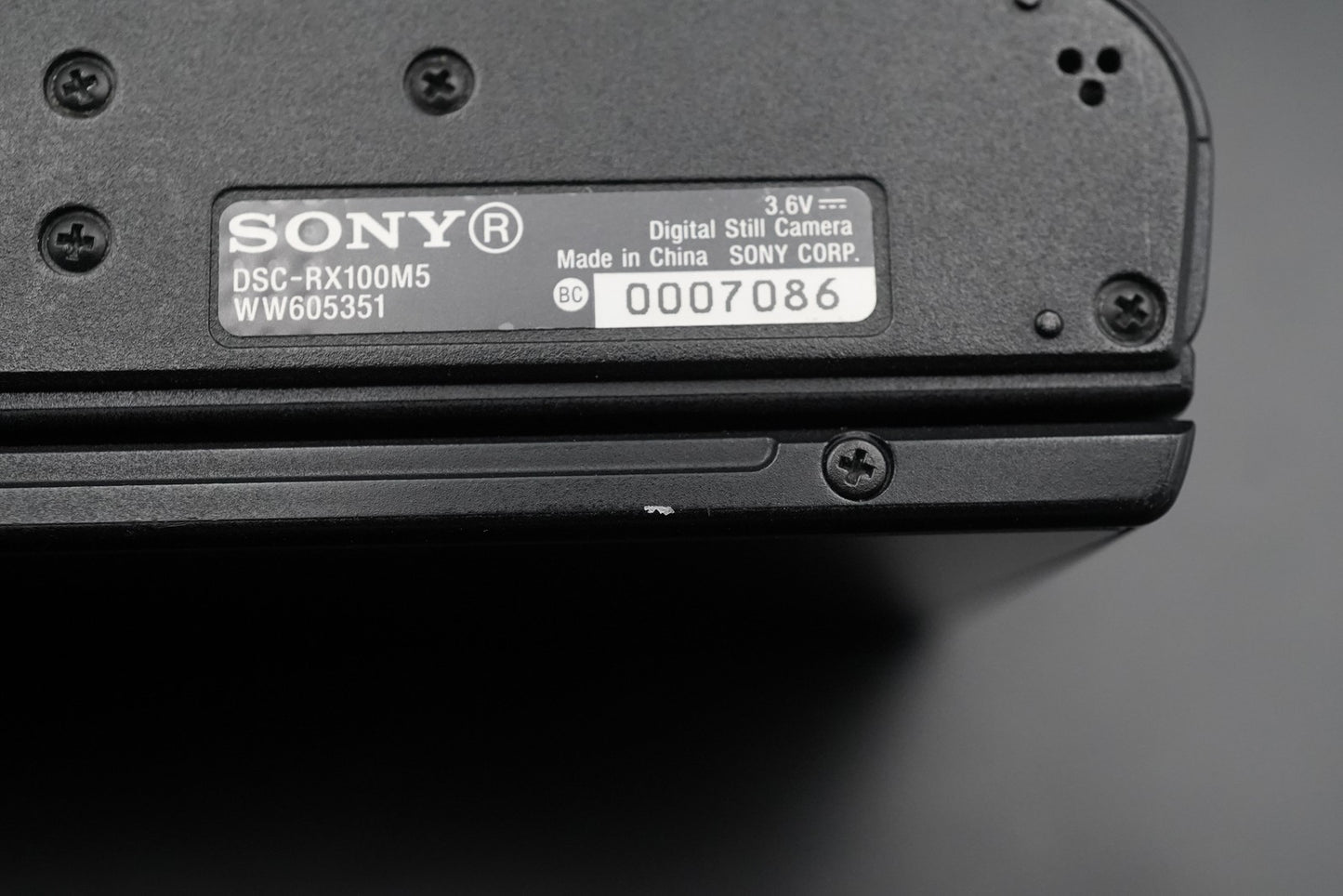 Sony Cyber-Shot DSC-RX100M5A 20.1MP 4K Digital Camera 11125