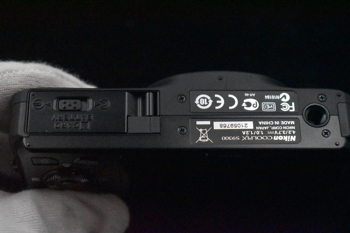 [US Duty Paid] Cámara digital Nikon Coolpix S9300 negra de 16,0 MP de EE....