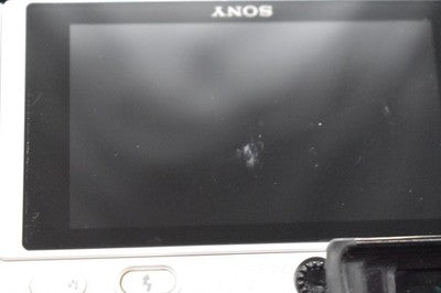 [US Duty Paid] Cámara digital sin espejo Sony Alpha a6000 con lente blanca 8287