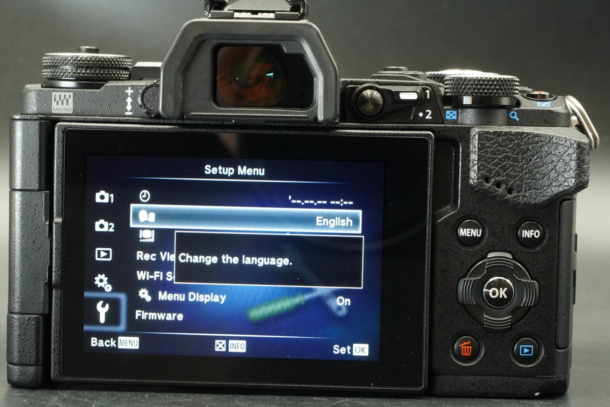 Olympus OM-D E-M5 Mark II 16.1MP Digital SLR Camera Black -10687 cuts- #11902