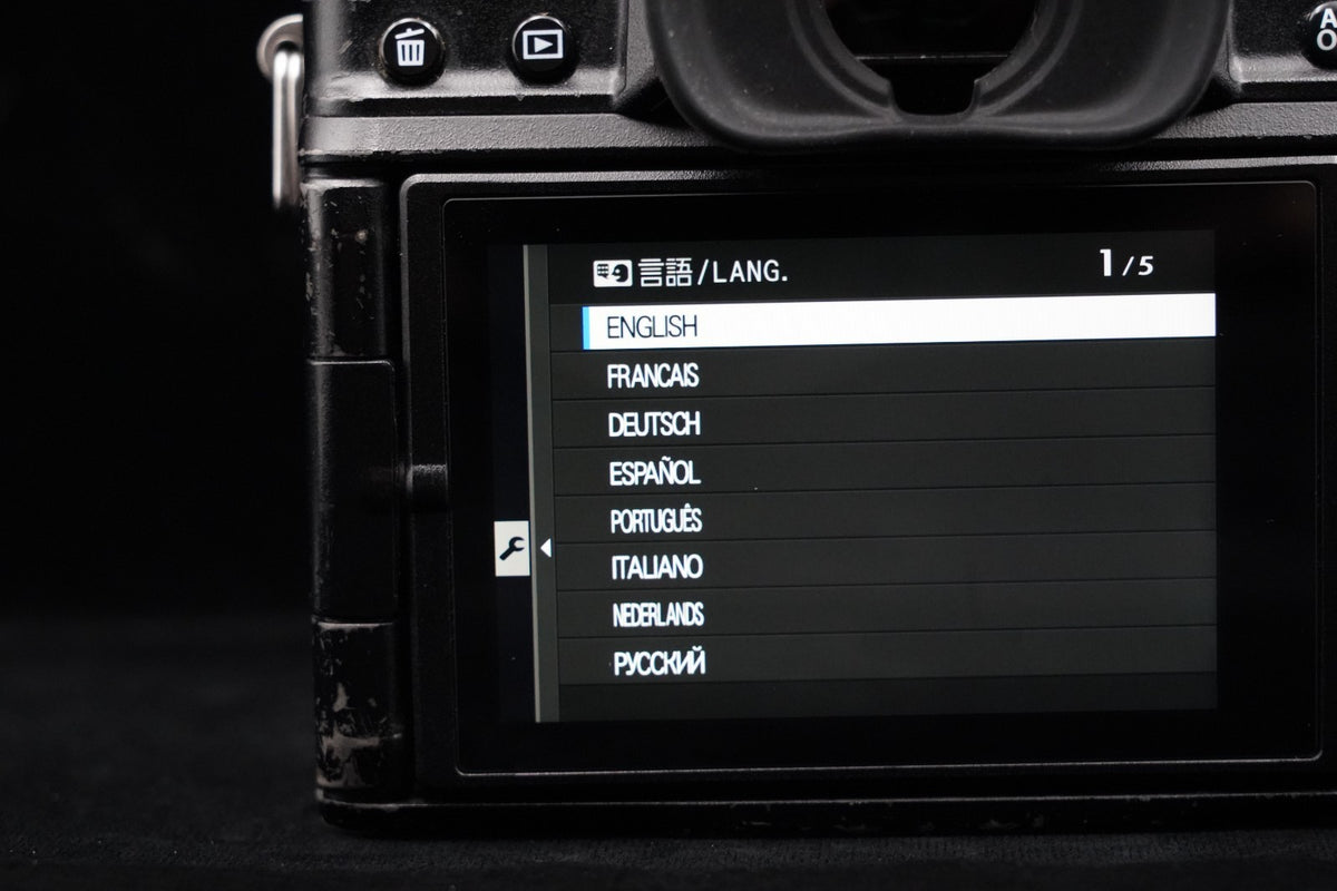 Fujifilm X-T4 Mirrorless Camera Body 26.1MP Black US STOCK #9652