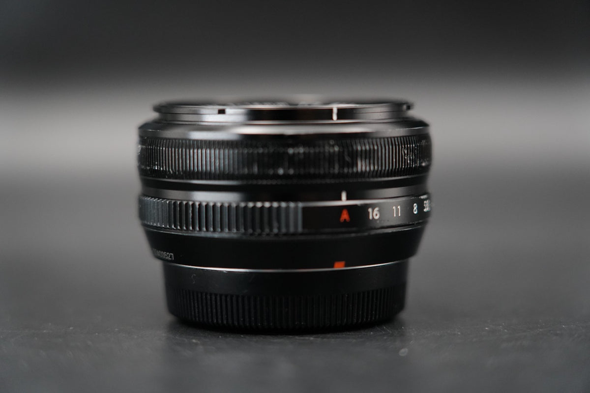 Fujifilm XF 18mm f/2 R Fujinon Super EBC Lens From JAPAN #11370