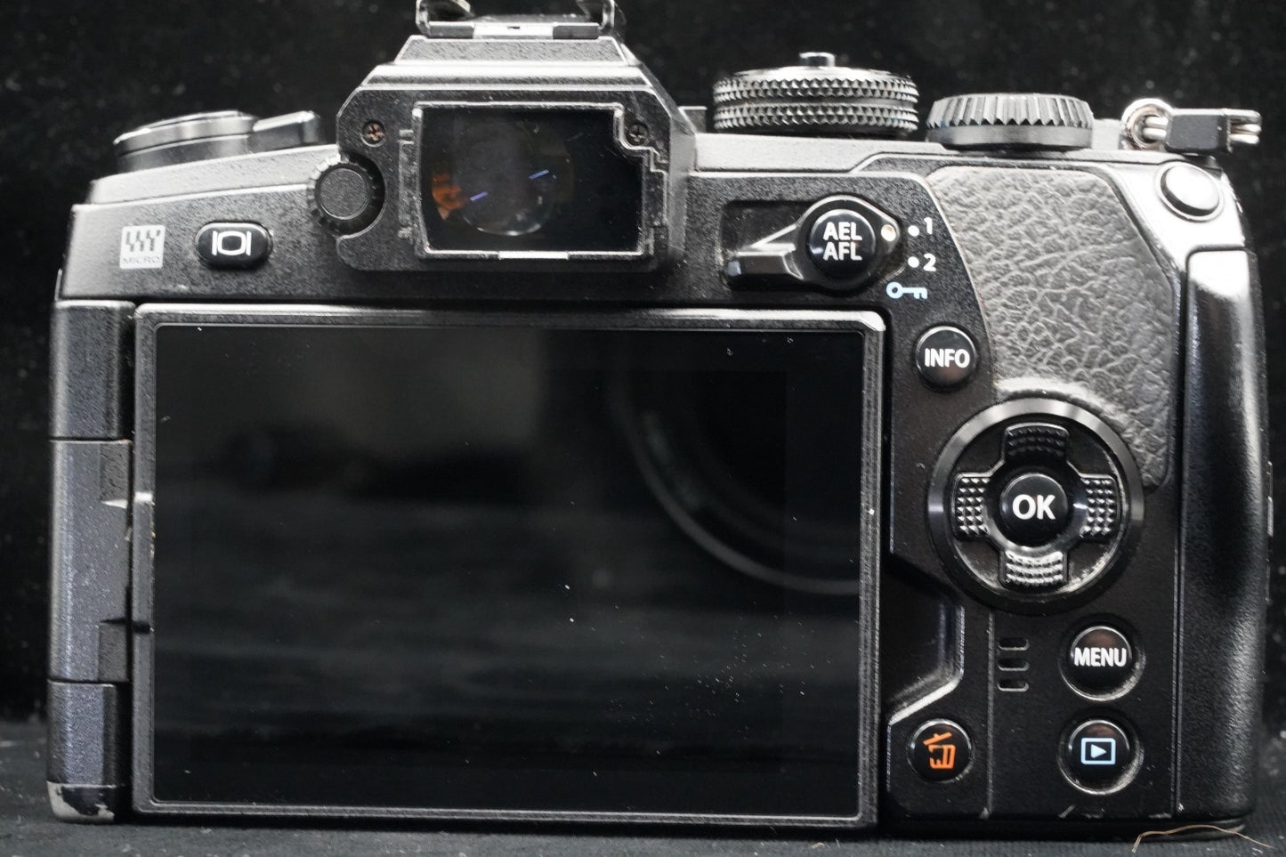 Olympus OM-D E-M1 Mark II Digital Camera Black Body JAPAN US Duty Paid 9458