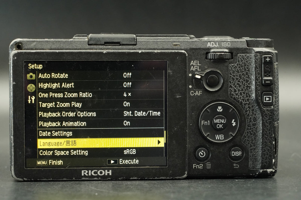 RICOH GR II 16.2 MP Compact Digital Video Camera -45900 cuts- #12147