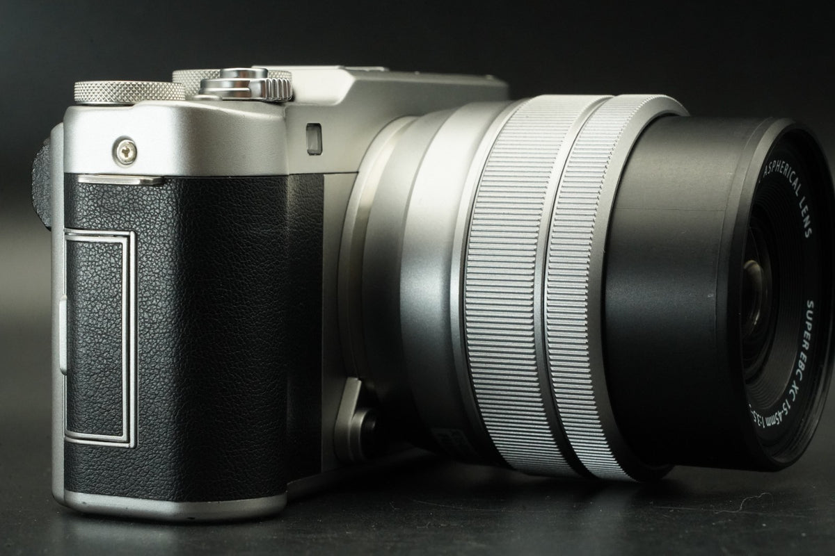 Appareil photo numérique FUJIFILM X-A5 argent avec objectif XC 15-45mm...