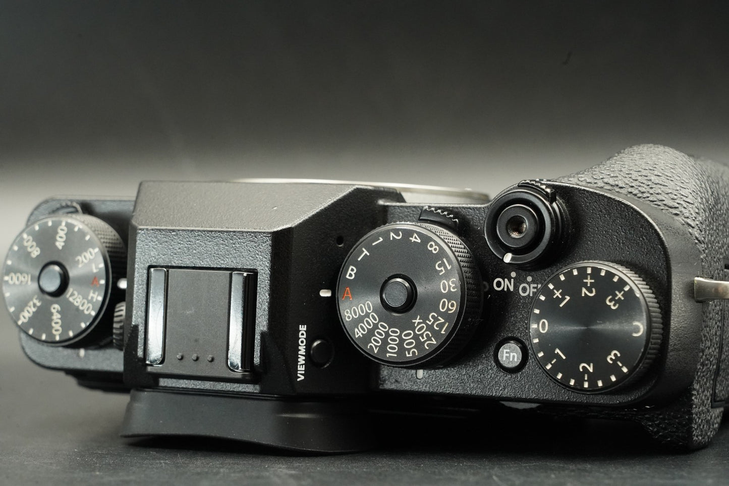 Only 1 cuts!! Fujifilm X-T2 Mirrorless Digital Camera 11526
