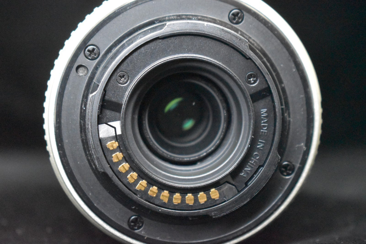 [US Duty Paid] Olympus PEN E-PL7 Digital Camera White with 14-42mm Lens 9343