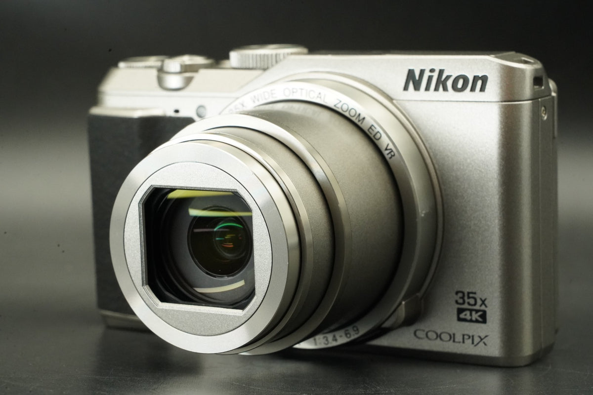 Nikon COOLPIX A900 20.3MP 35x Kompakt Digitalkamera Silber #11858