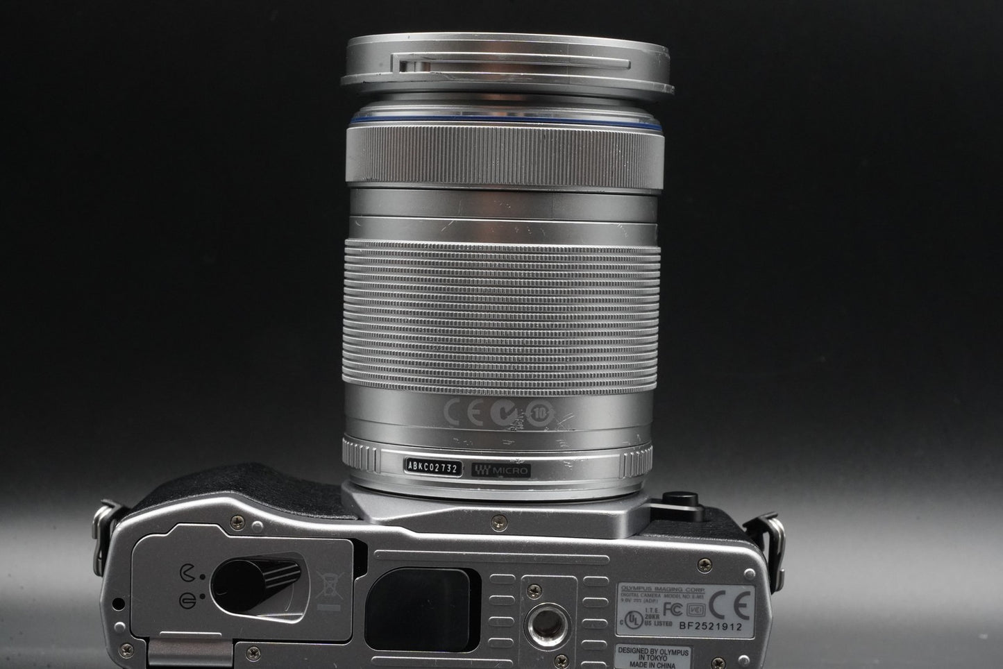 Olympus OMD E-M5 Mirrorless Digital Camera with Lens Silver US Duty Paid 10513