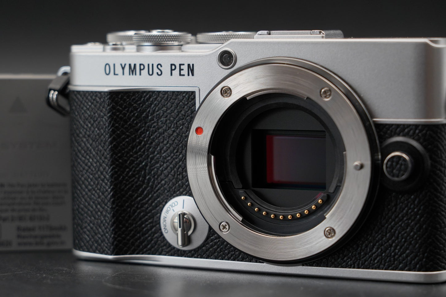 2061 cuts!! OLYMPUS PEN E-P7 Digital Camera Body Silver 10965
