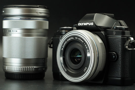 Olympus OM-D E-M10 Mirrorless Camera + 14-42mm 40-150mm -2888 cuts- #11793