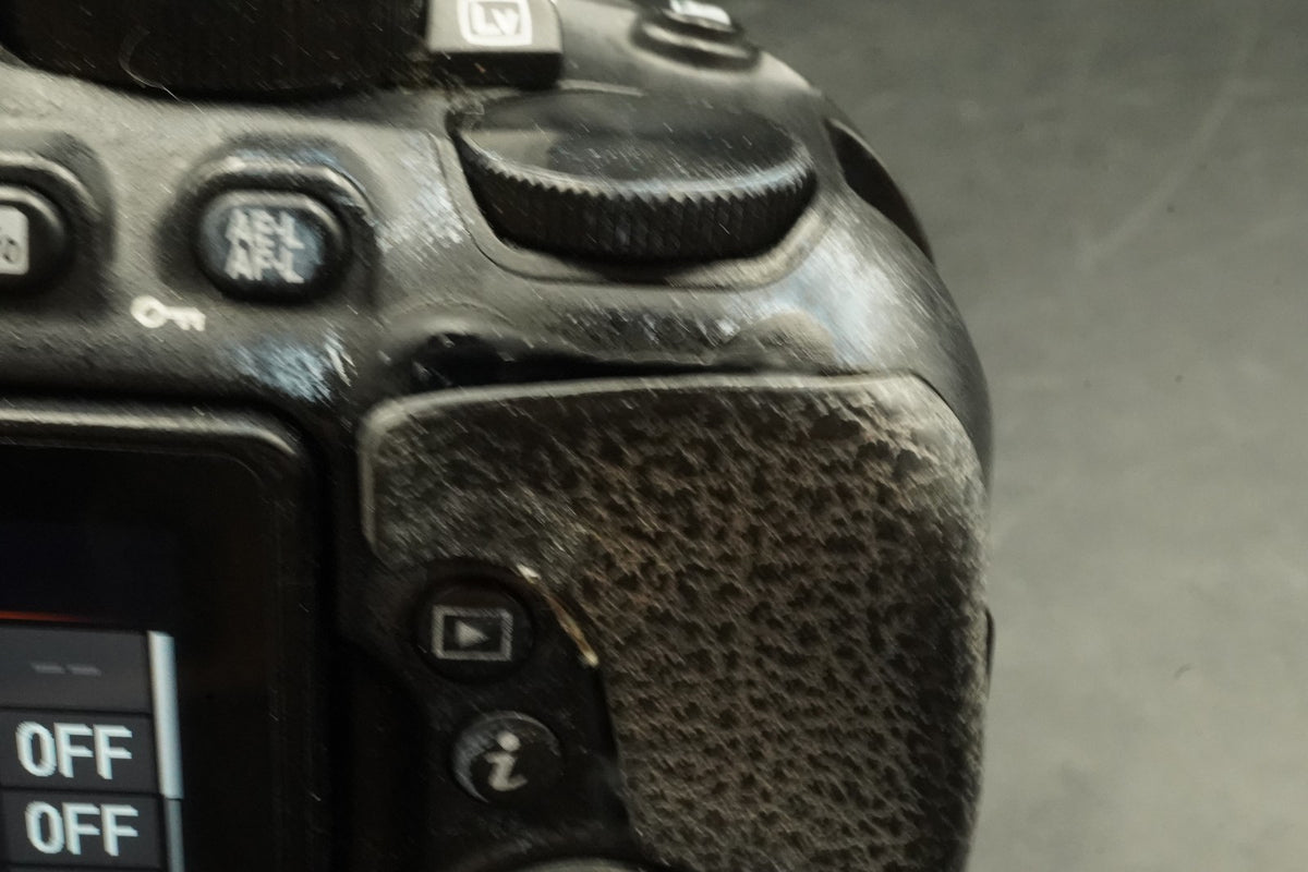 Nikon D5600 DSLR Camera w/ AF-S 18-55mm + 55-200mm Lens #12593