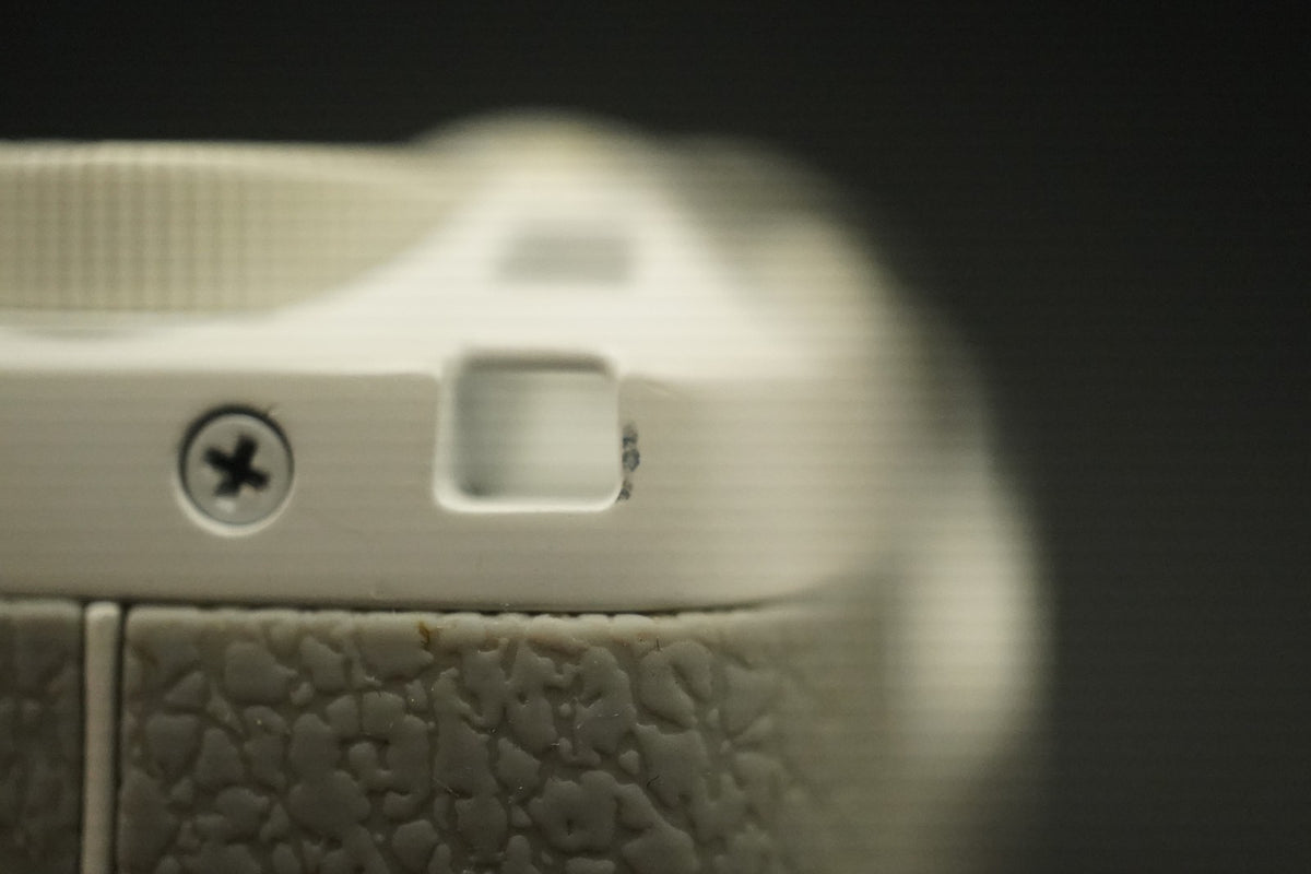 Ricoh GR Digital IV 10.4MP Digital Camera White -4672 cuts- #11652