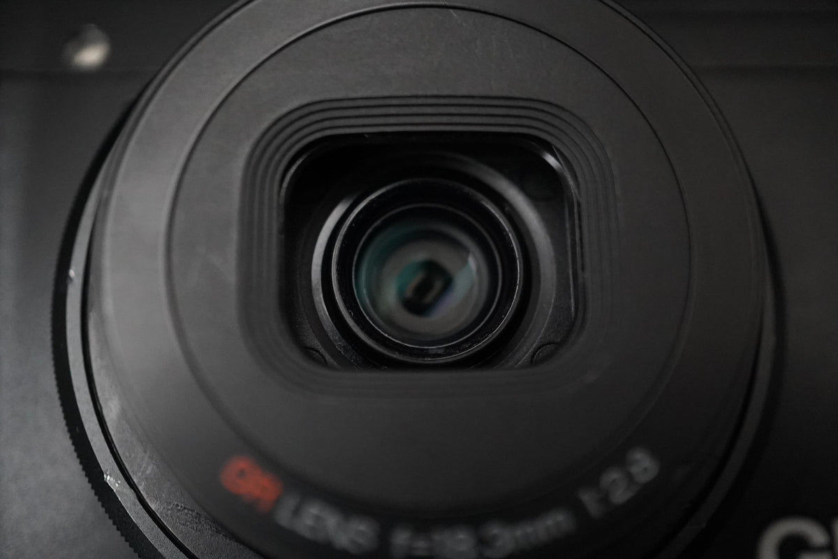 RICOH GR 16.2MP Digital Compact Camera Black JAPAN -15 cuts- #10815