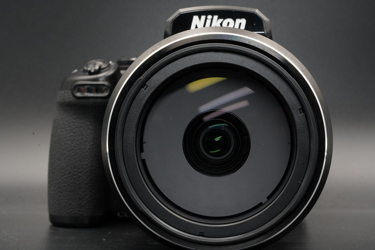 Nikon Coolpix P1000 Compact Point Shoot fotocamera digitale quasi...