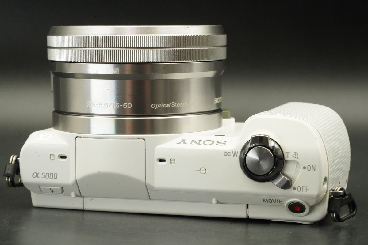Sony a5000 Digital Camera White with 14-42mm + 55-210mm Lens -3359 cuts- #12364