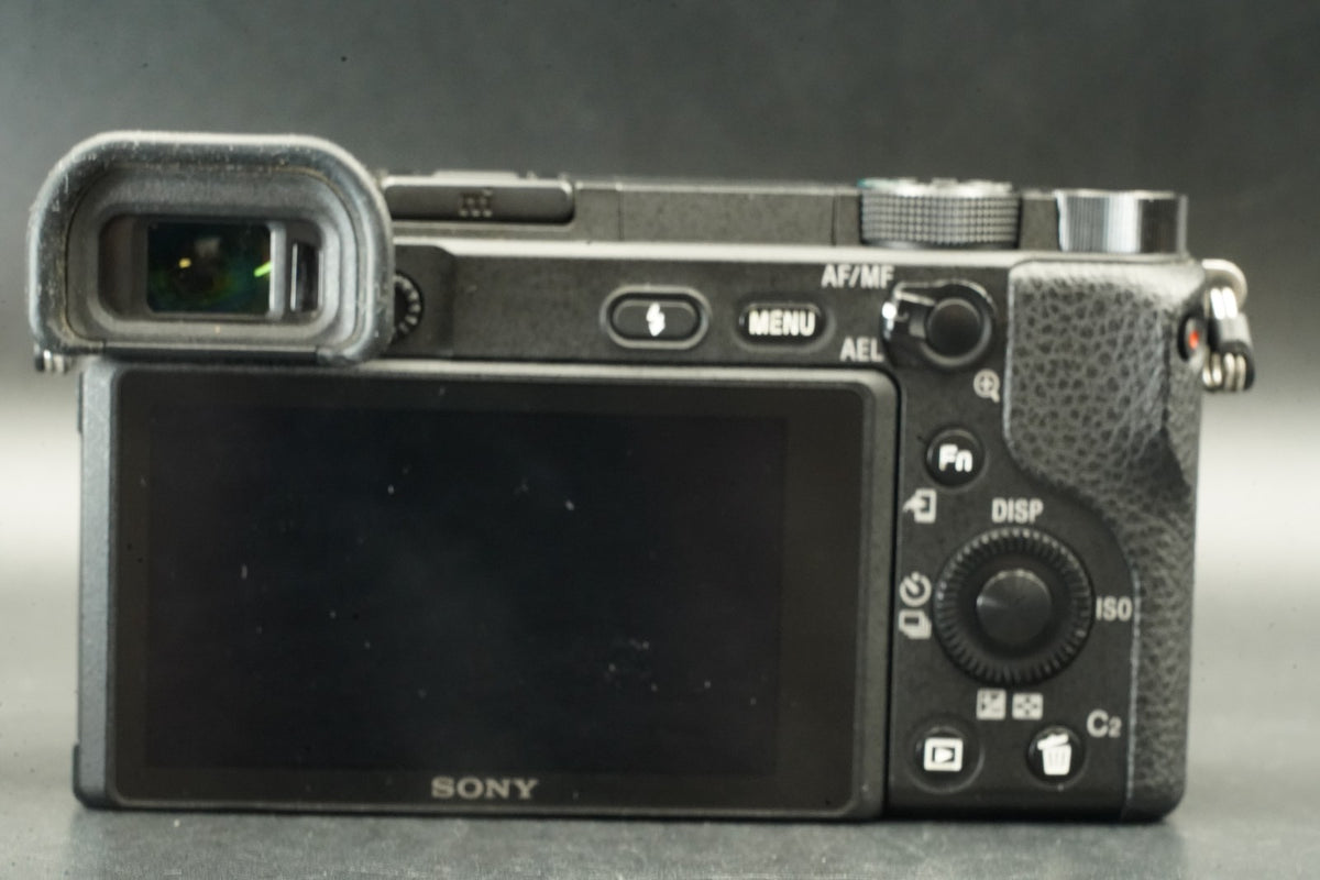 Sony A6400 Digital Camera Black w/ 16-50mm Lens -2139 cuts- #12529