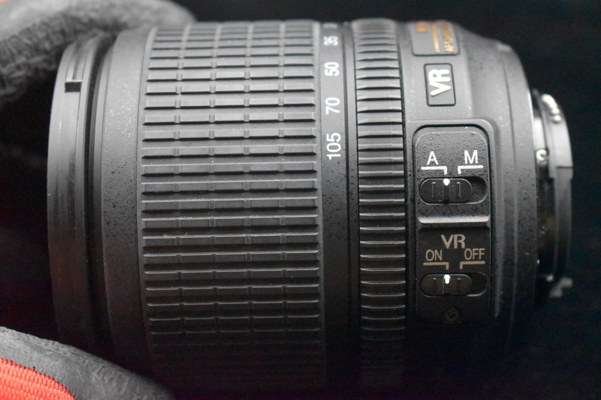 Nikon AF-S DX NIKKOR 18-105mm f/3.5-5.6G ED VR Zoom Lens US STOCK #9380