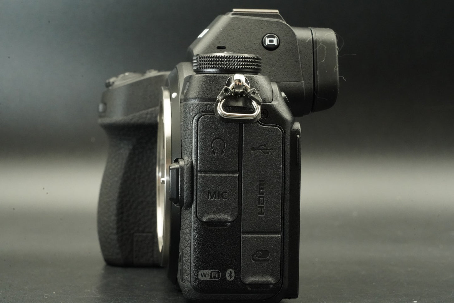 Nikon Z7 45.7MP Full-Frame Mirrorless Camera Body 11721