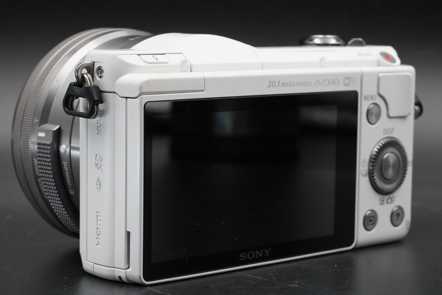 4331 cuts! Sony Alpha a5000 Mirrorless Digital Camera White w/ 2 Lens 10924