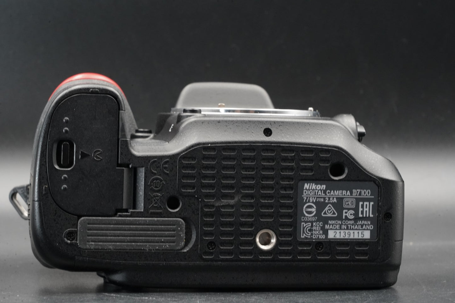 Only 3% cuts!! Nikon D7100 24.1MP Digital SLR Camera Black Body 8524