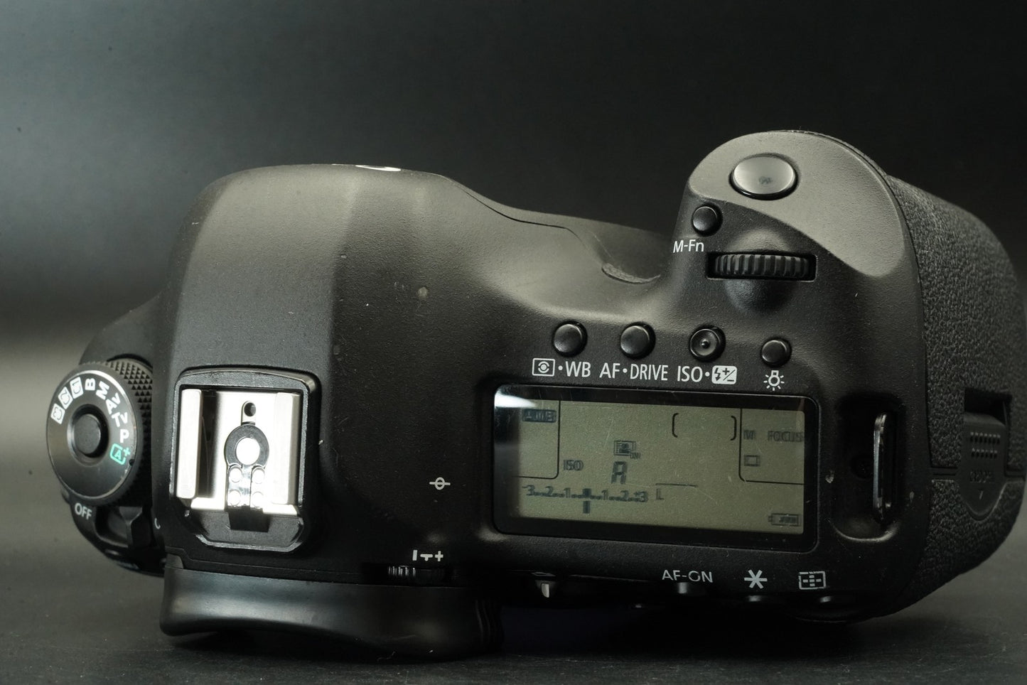 Canon EOS 5D Mark III Digital Camera DSLR w/ EF 24-105mm f/4 Lens 11672
