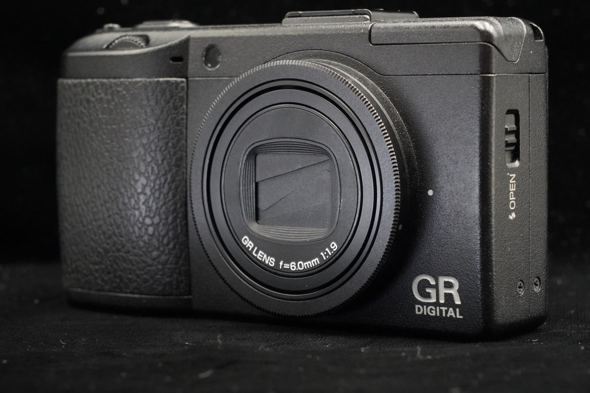 Ricoh GR Digital III 3 10.0MP Digital Camera JAPAN [] US STOCK #9530