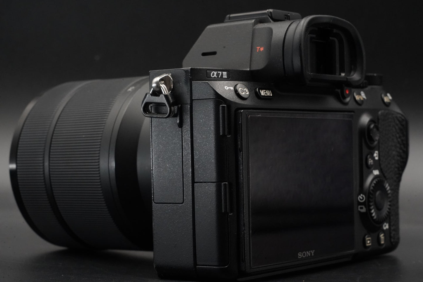 Sony Alpha a7 III ILCE-7M3 Mirrorless Digital Camera w/ FE 28-70 Lens 10826