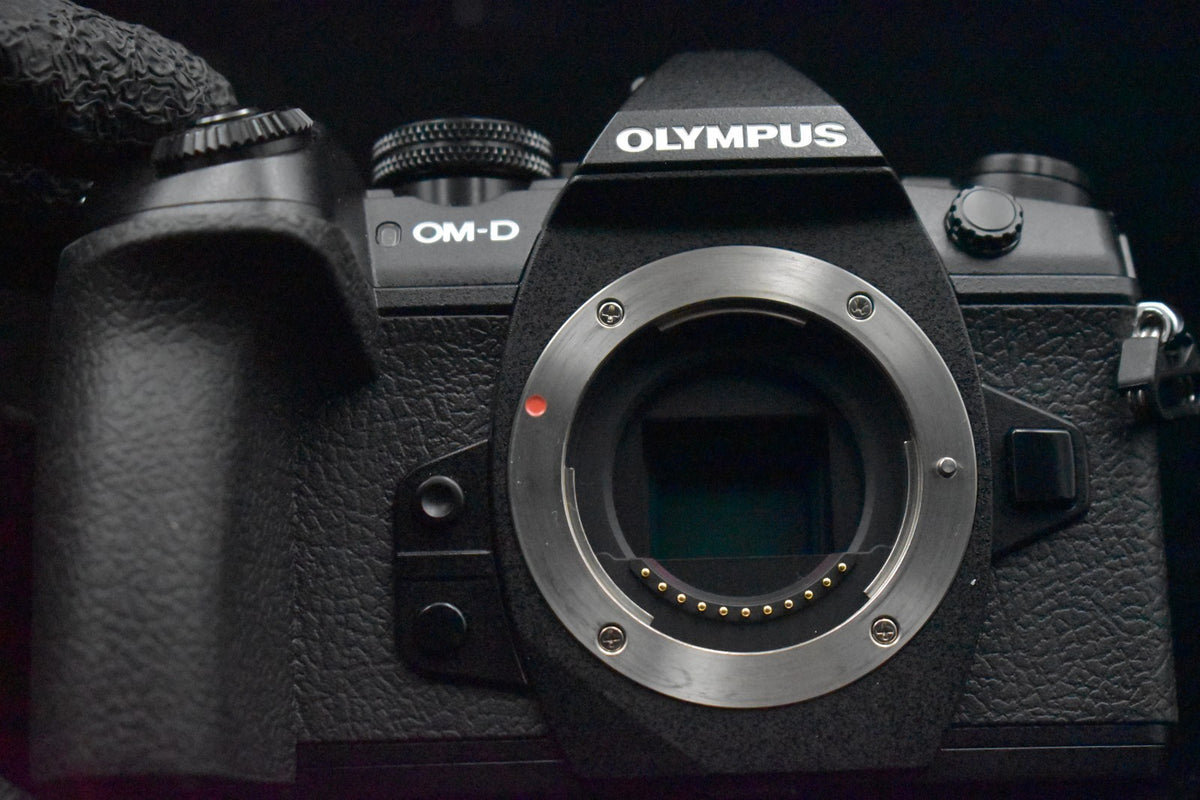[US Duty Paid] Olympus OM-D E-M1 Mark II Digitalkamera schwarz Gehäuse...