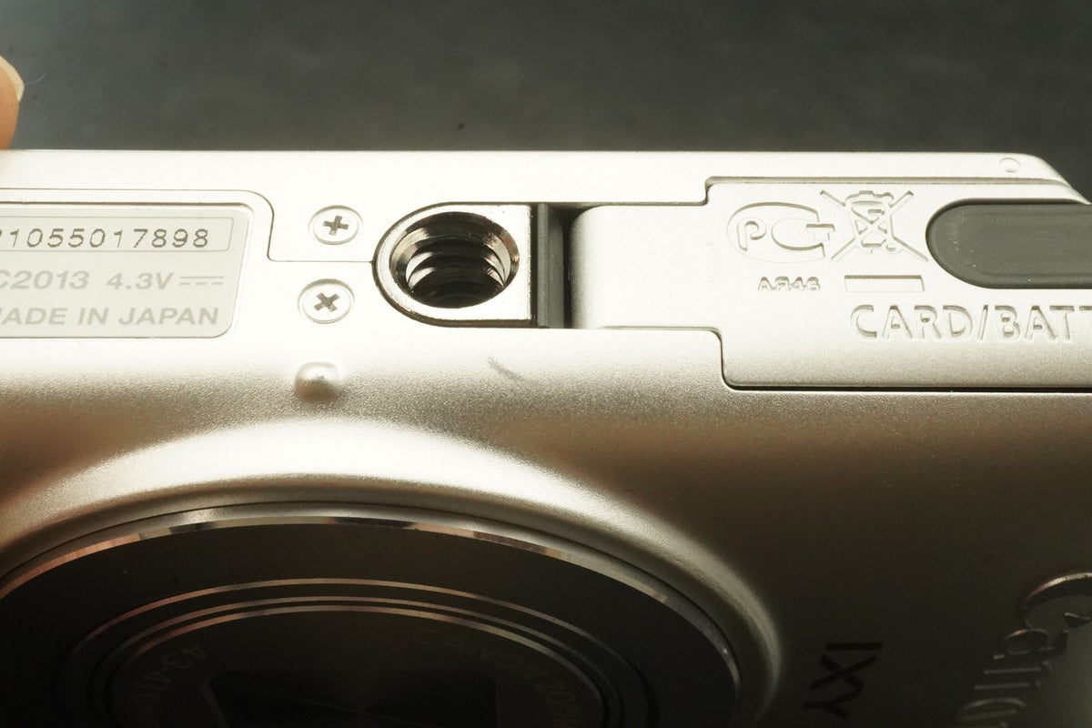 Canon IXY 620F Silver ELPH 330 12.1MP 10x zoom Digital Camera #12442