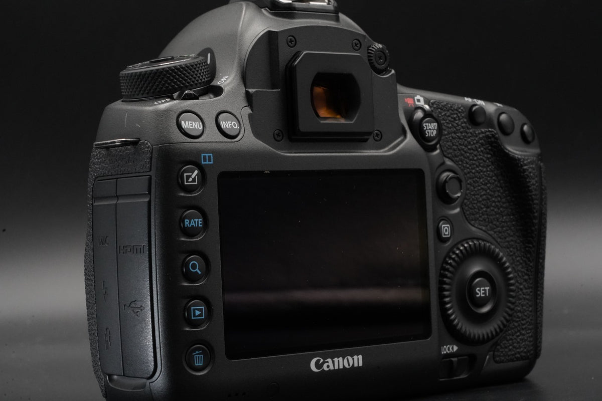 Canon EOS 5DS R 50.6MP Digital SLR Camera (Body Only) From JAPAN #10610