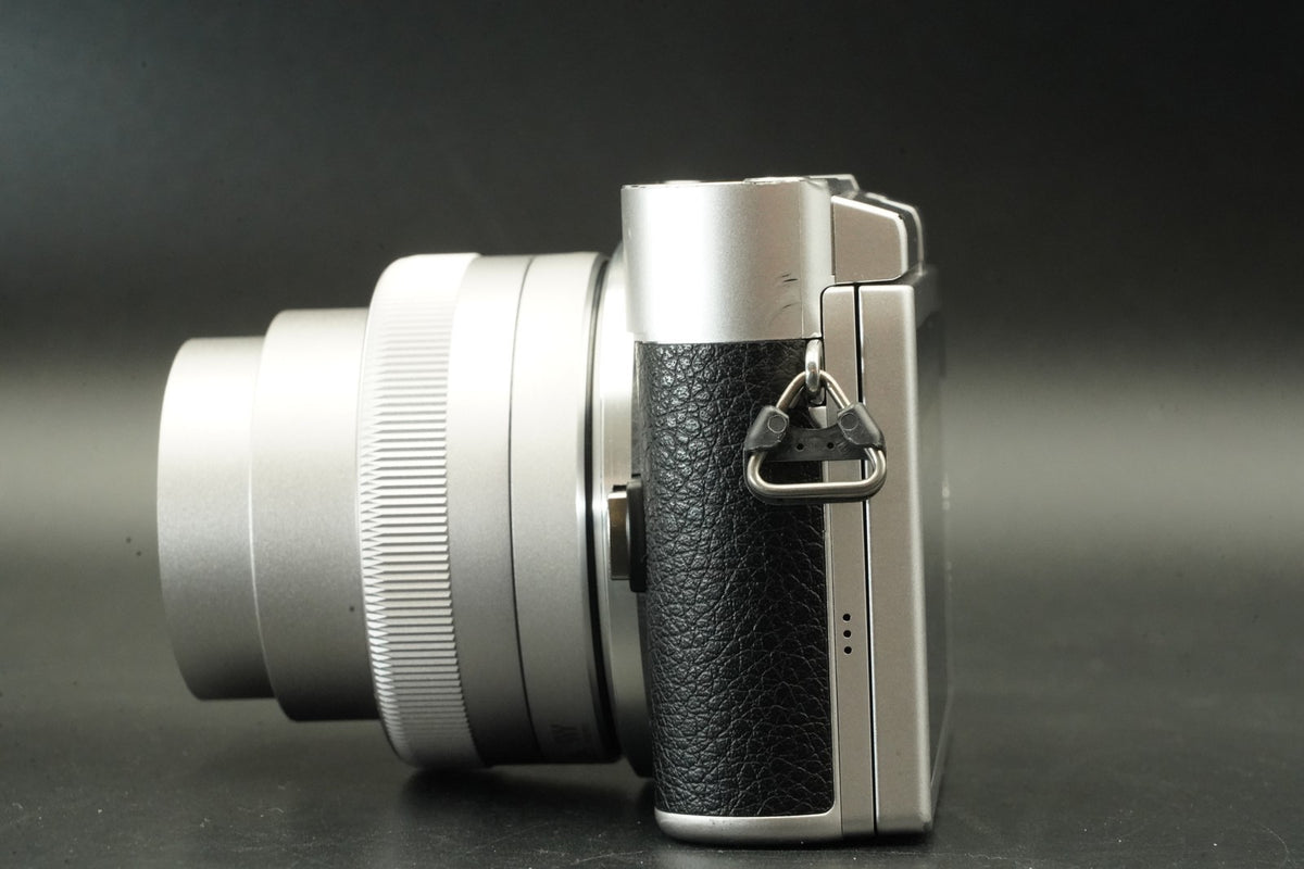 Objectif Panasonic LUMIX DC-GF9 Silver 12-32 + 25 mm f/1,7 anglais OK !! #11851