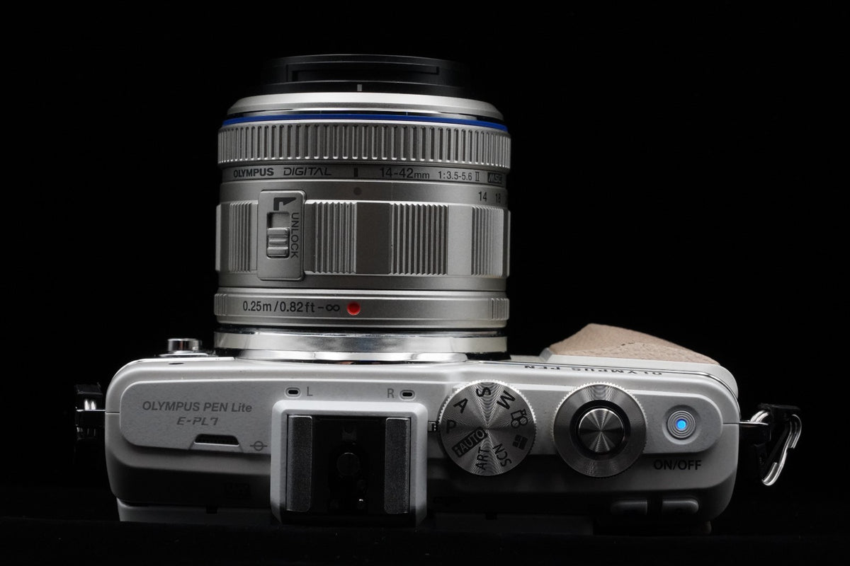 Olympus PEN E-PL7 Digital Camera White with 14-42mm Lens US STOCK #10166