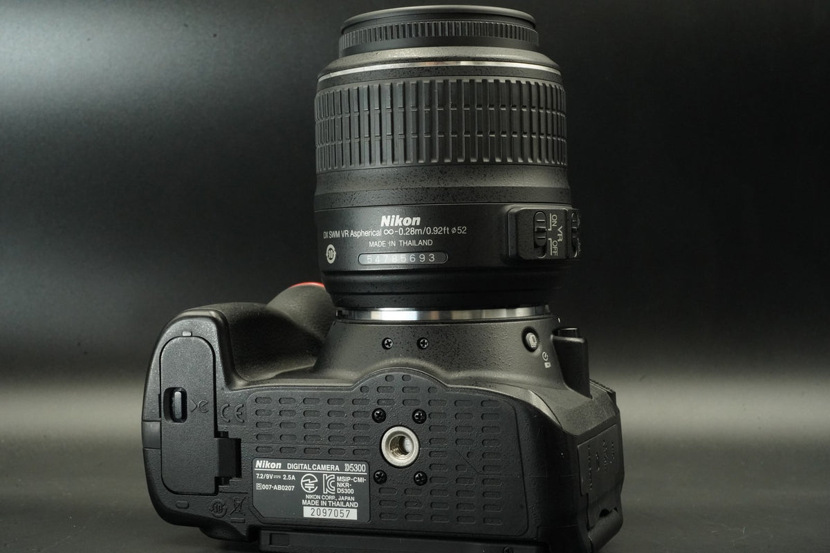 Nikon D5300 AF-S 18-55mm + 55-300mm Lens -147K cuts- US STOCK #12230