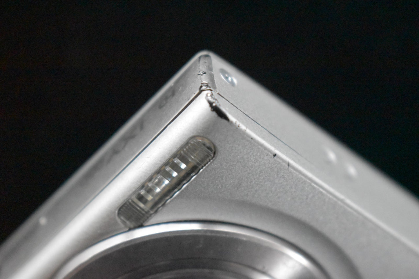 [US Duty Paid] Canon PowerShot IXY 200 ELPH 185 Digital Camera 8x Zoom 8105