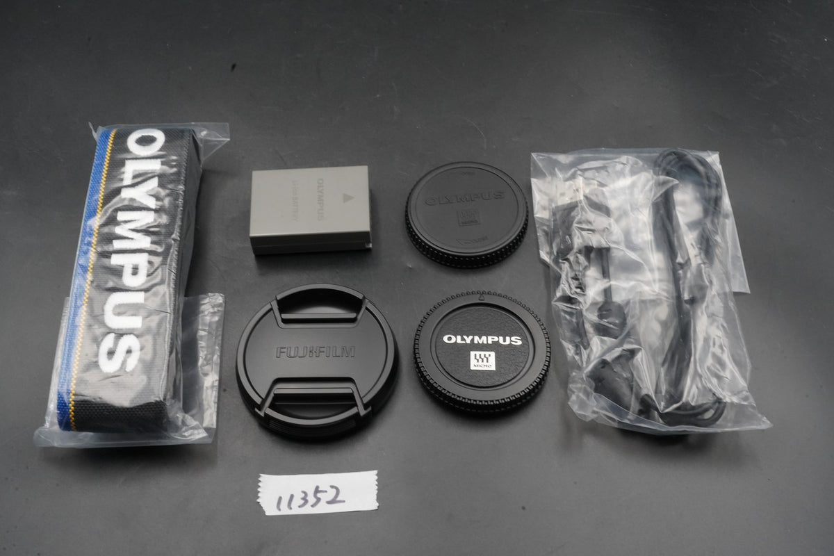 Olympus OM-D E-M1 Digital Camera Black Body From JAPAN -131400 cut- #12128