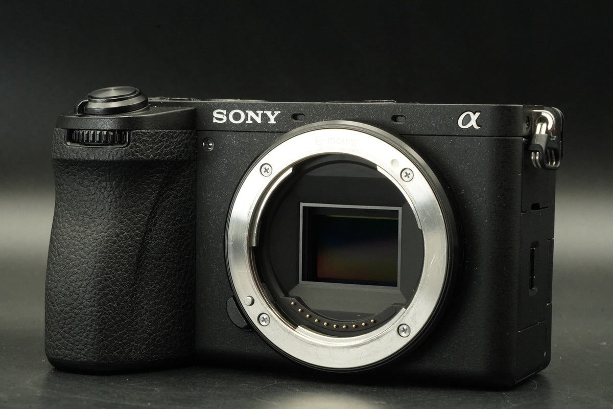 SONY a6700 ILCE-6700 Mirrorless Camera Black -93751 cuts- US STOCK #12300