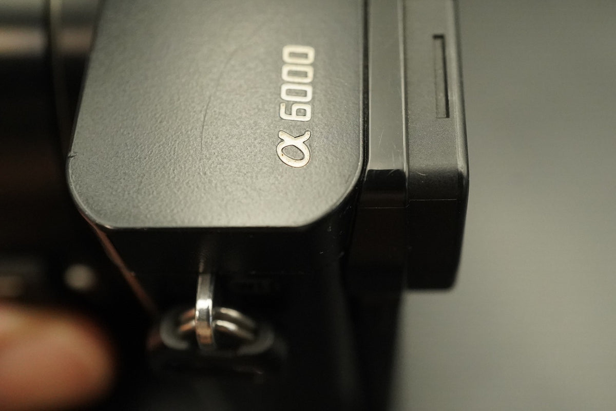 Appareil photo numérique sans miroir Sony a6000 noir avec coupe 16-50 +...