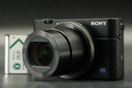 Sony Cyber-Shot DSC-RX100 V M5 20.1MP 4K Digital Camera US Duty Paid 11555