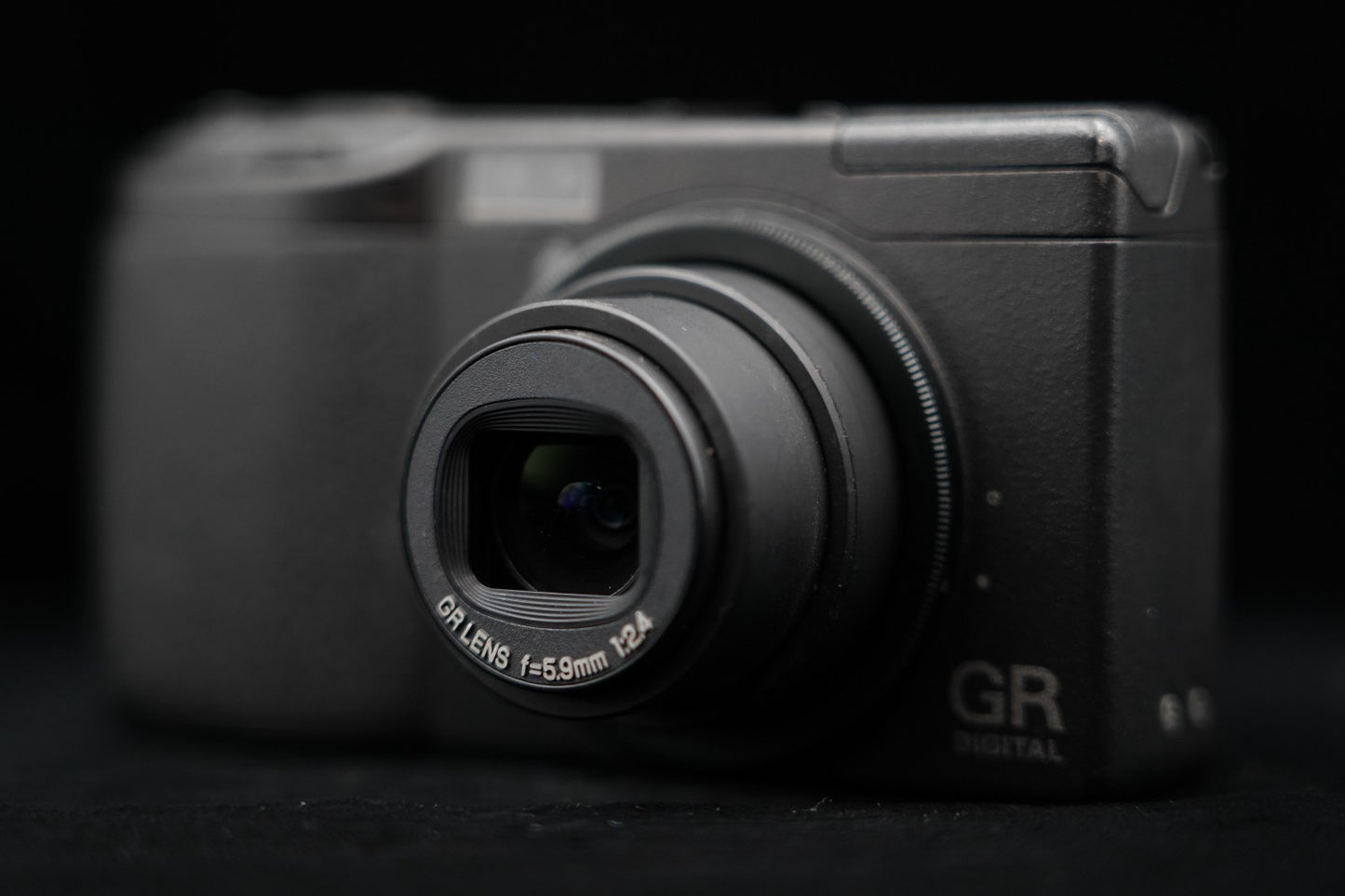 Ricoh GR Digital Camera 8.1MP Black Model US STOCK #9805