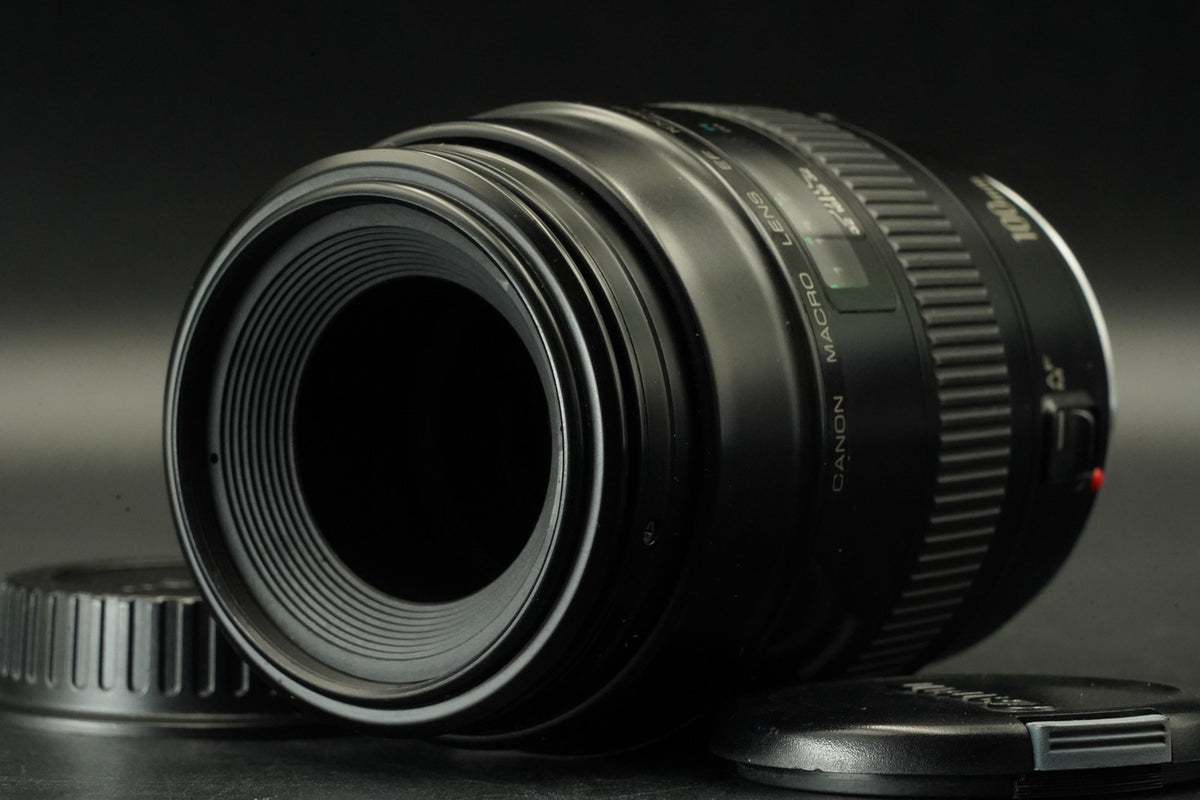 Canon EF 100mm f/2.8 Macro Portrait Prime AF Lens #12468